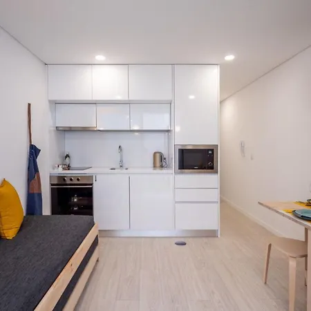 Kissen-appartement Im Historischen Zentrum By Interhome Apartment Aveiro