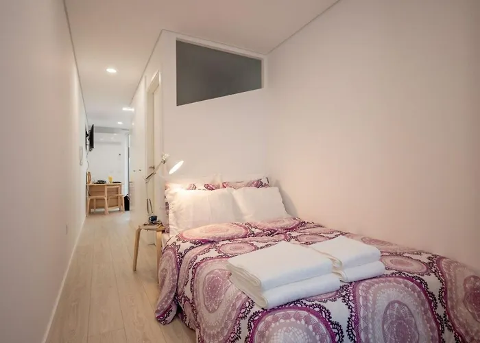 Kissen-appartement Im Historischen Zentrum By Interhome Aveiro